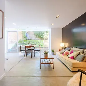 https://dflat-1bd-apartment-with-garden.brusselshotelsbook.com